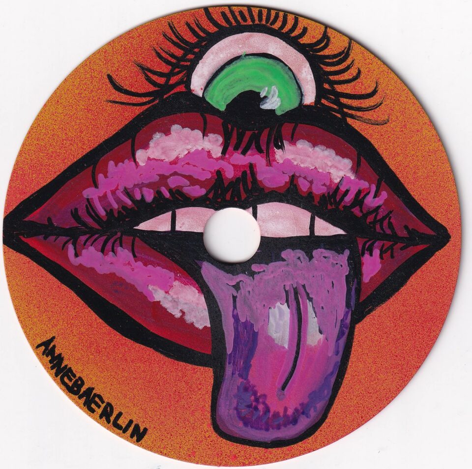 CD Lippe Zunge rechts unten Auge.jpg